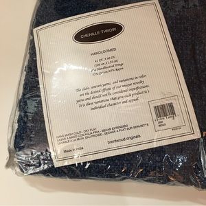 NEW Brentwood Original Hand Loomed Royal Navy Blue Chenille Throw